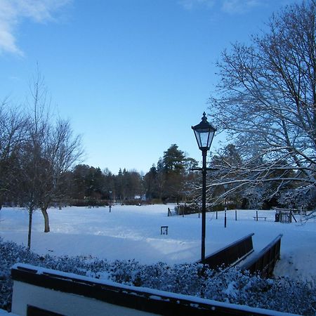 Tumbling Weir Hotel Ottery St Mary ภายนอก รูปภาพ