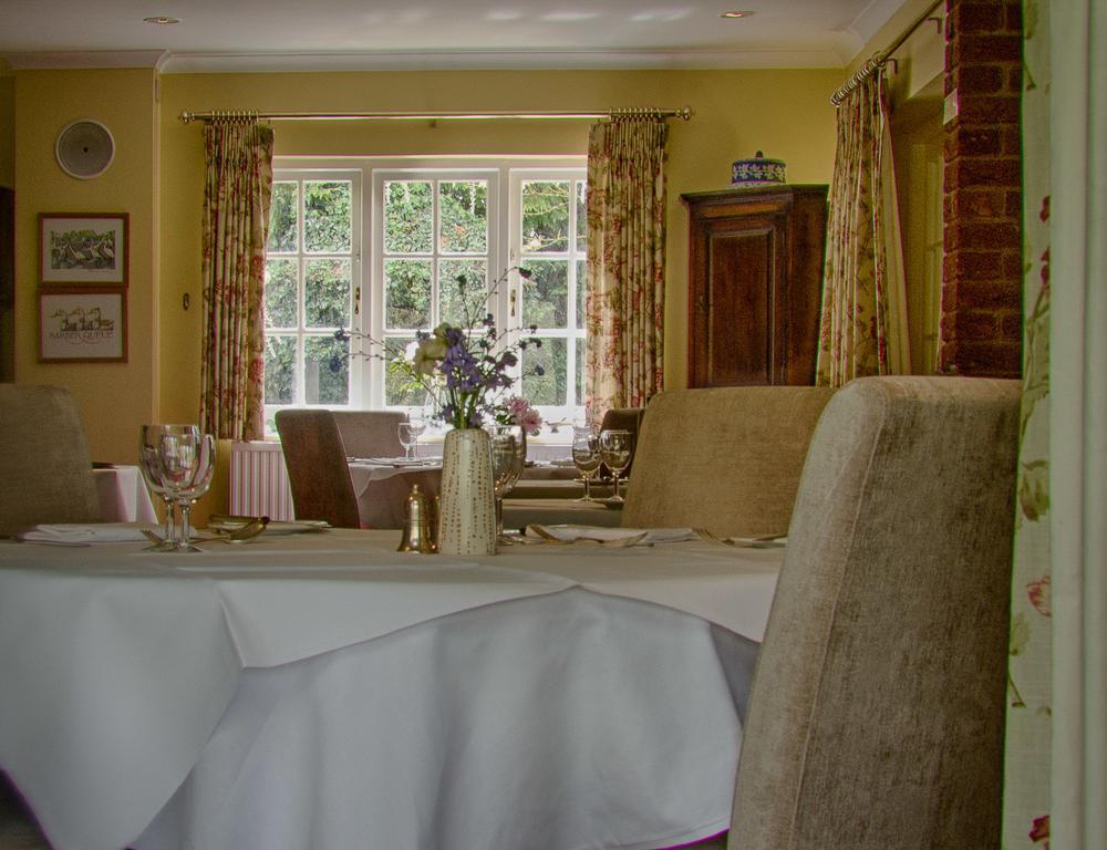 Tumbling Weir Hotel Ottery St Mary ภายนอก รูปภาพ
