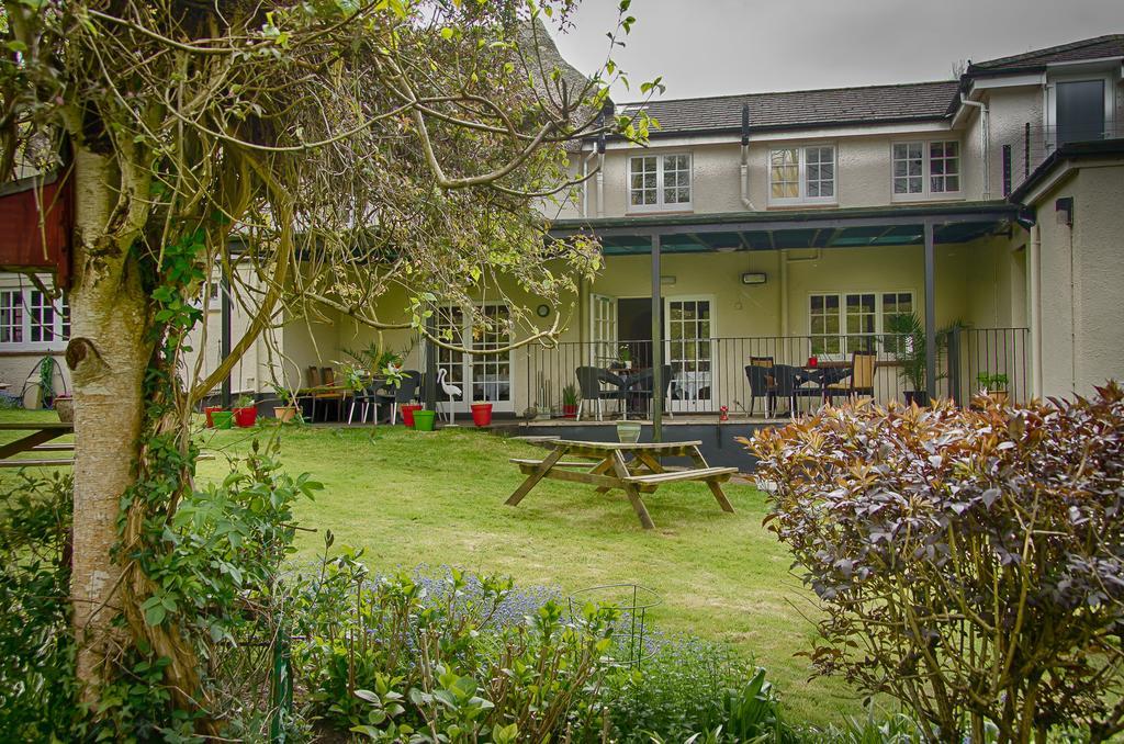 Tumbling Weir Hotel Ottery St Mary ภายนอก รูปภาพ