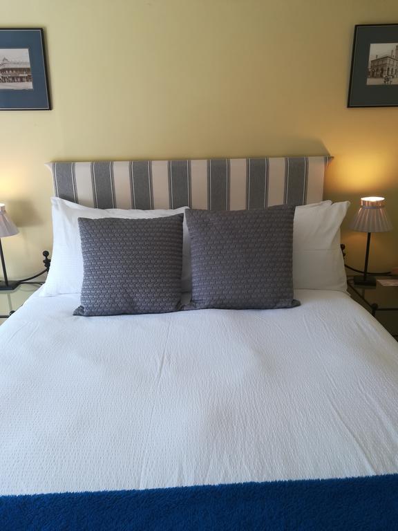 Tumbling Weir Hotel Ottery St Mary ภายนอก รูปภาพ